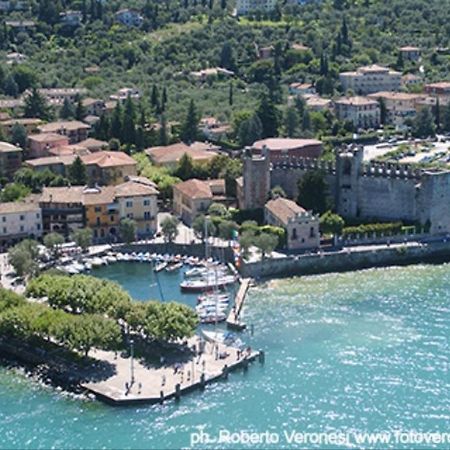 Suite La Castellana Torri Del Benaco Buitenkant foto