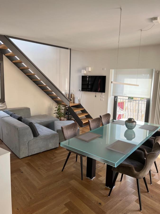 Suite La Castellana Torri Del Benaco Buitenkant foto