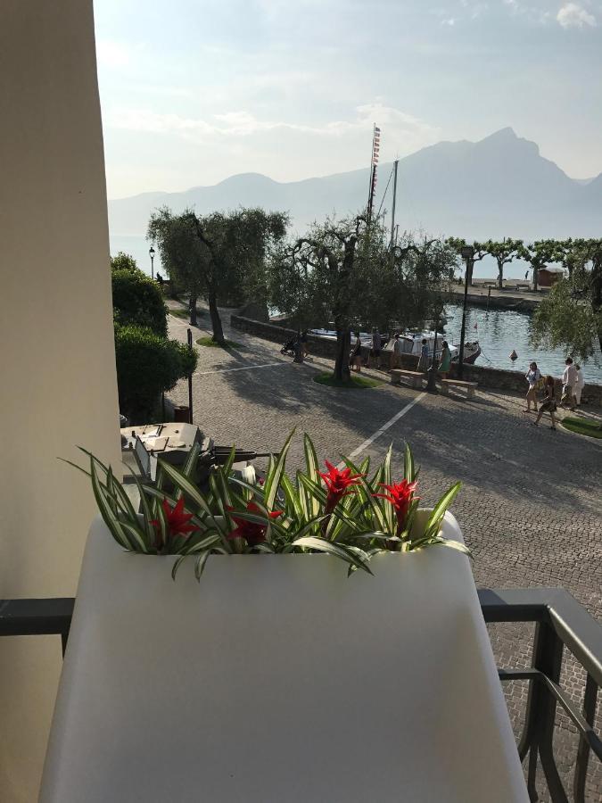 Suite La Castellana Torri Del Benaco Buitenkant foto
