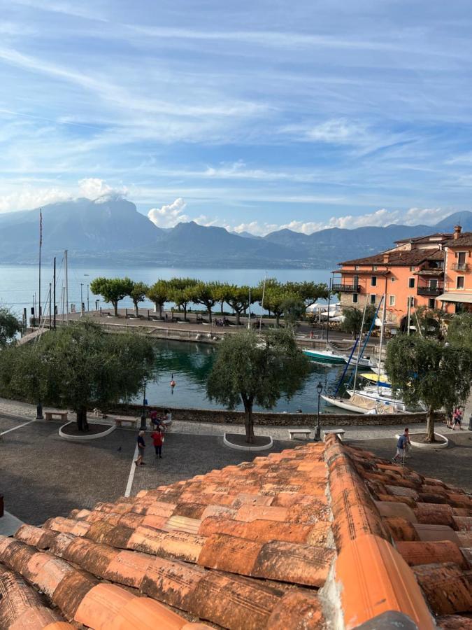 Suite La Castellana Torri Del Benaco Buitenkant foto
