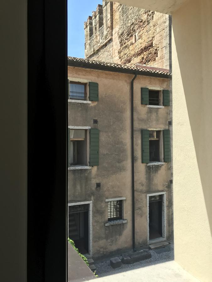 Suite La Castellana Torri Del Benaco Buitenkant foto